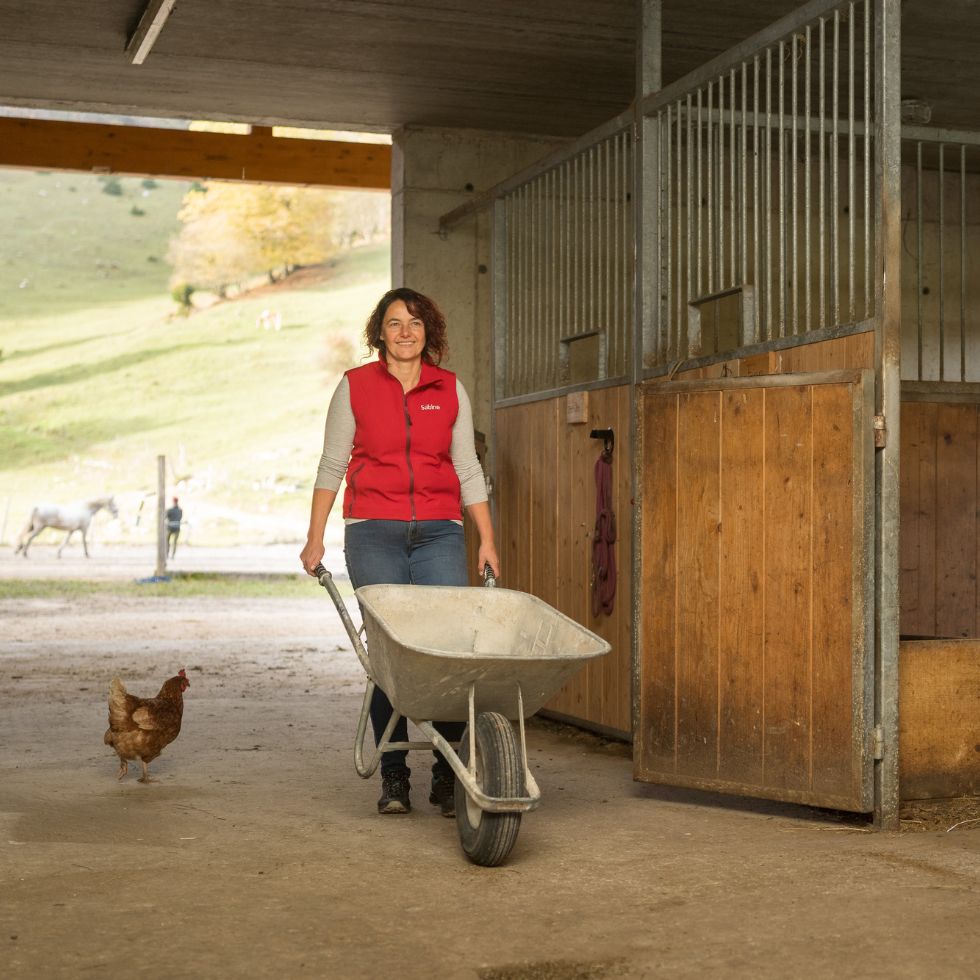 Sabine Sieberer am Pferdehof in Steyrling.