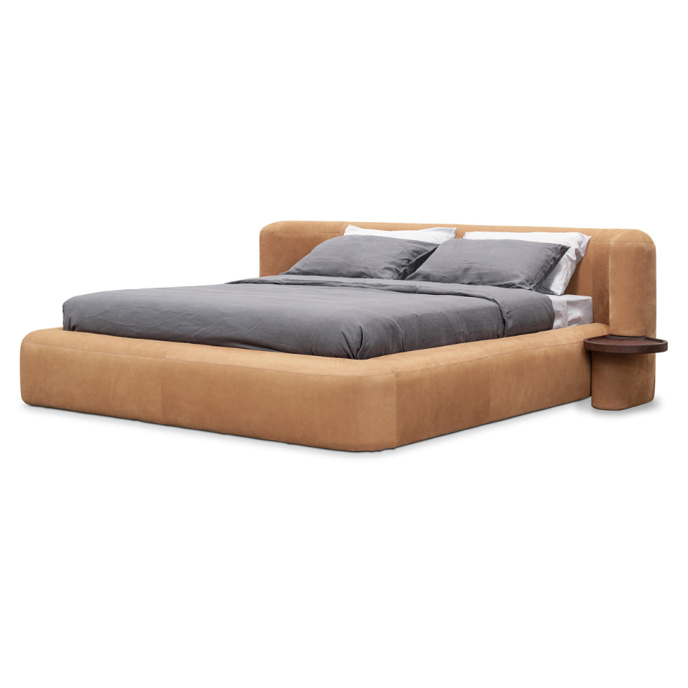 Bett "Clara" von Baxter in brauner Farbe