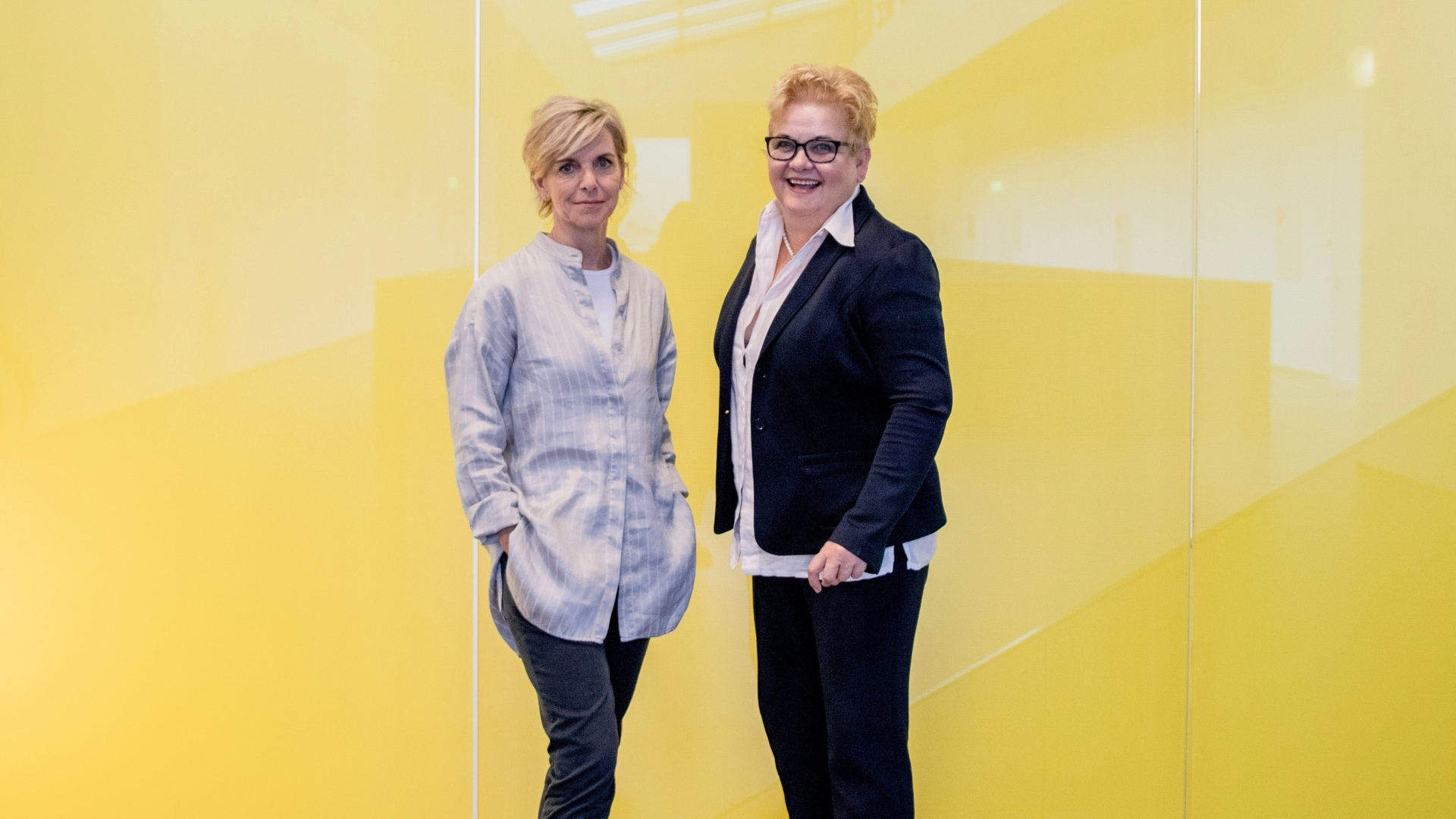 Dagmar Beutelmeyer und Pia Langmayr vom Soroptimist Club Linz Fidentia.