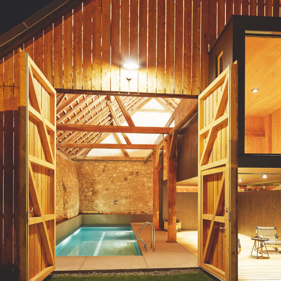 Umbauen statt neu bauen: Best-practice-Beispiel Wellness-Scheune