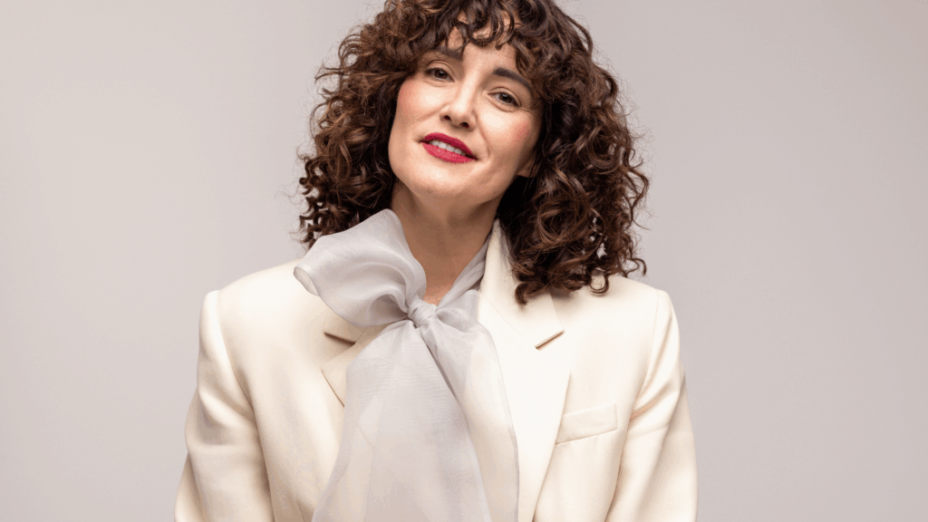 Out Now April-Ausgabe: Ina Regen