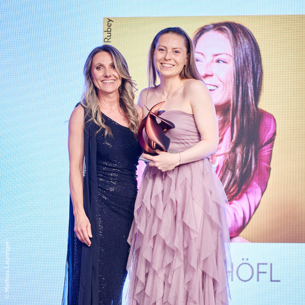 Nicole Madlmayr und Nina Schöfl 