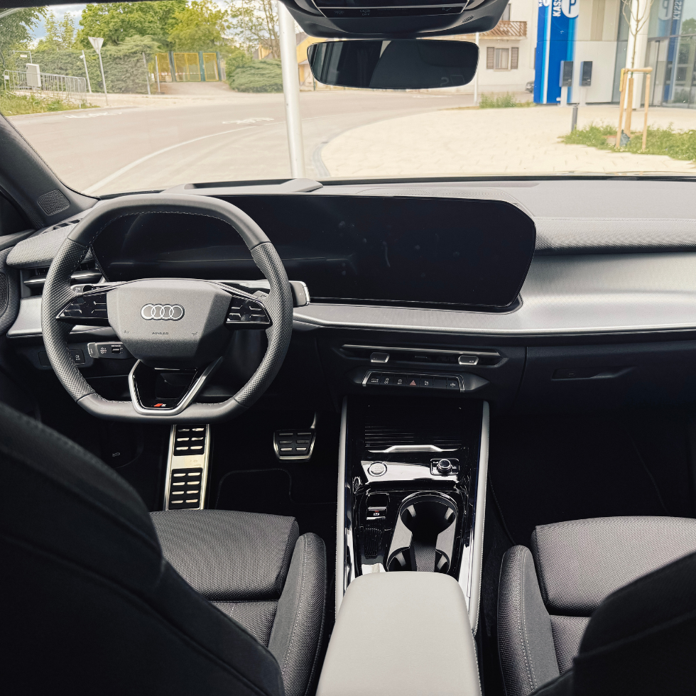 Cockpit neuer Audi Q3