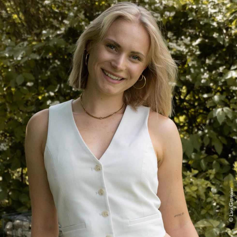 Kolm Kampagne-Model 2026: Henle Emily
