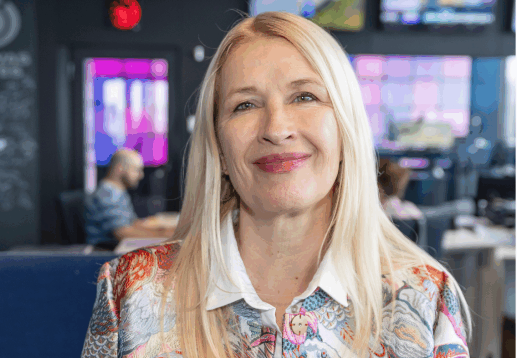 Im Bild: Porträt von Claudia Stöckl