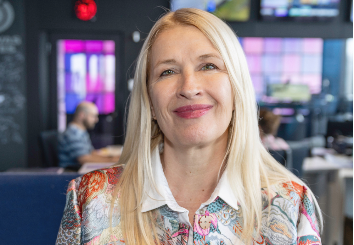 Im Bild: Porträt von Claudia Stöckl
