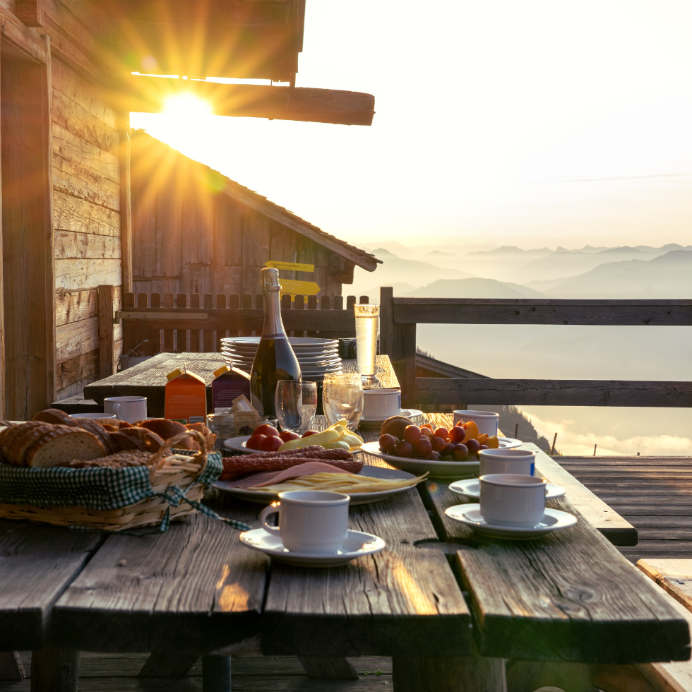 Bergfrühstück auf der Almhütte