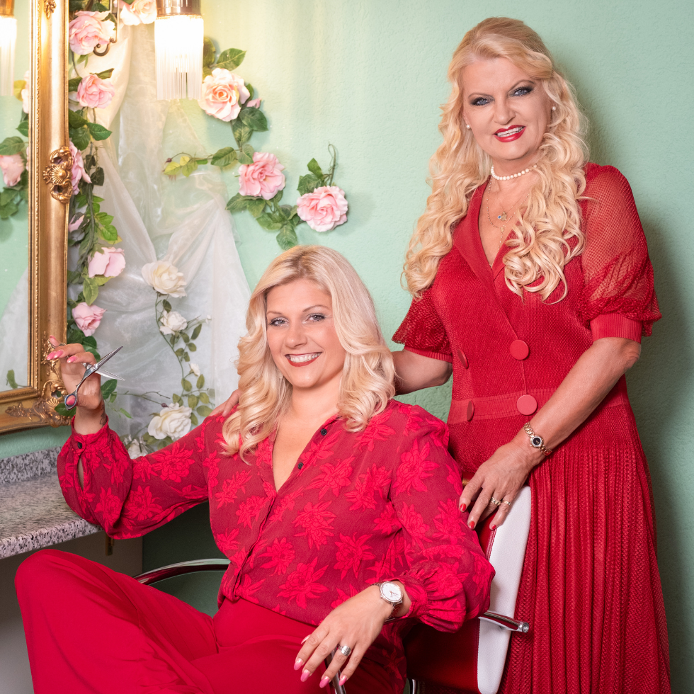 Daniela und Karina Urich