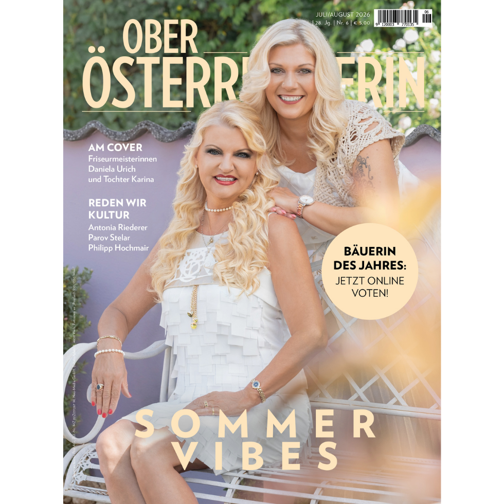 Am Cover Daniela Urich und Tochter Karina