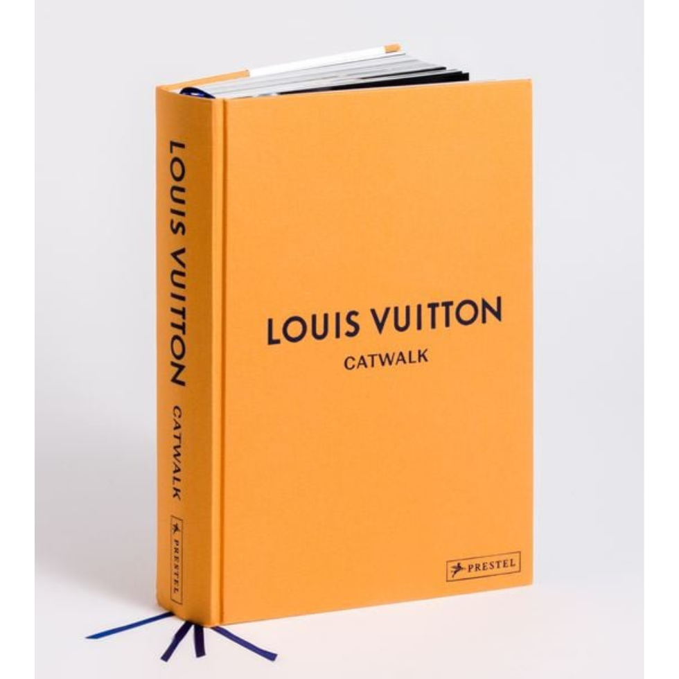 Verschiedene Ratgeber Bücher:Louis Vuitton
